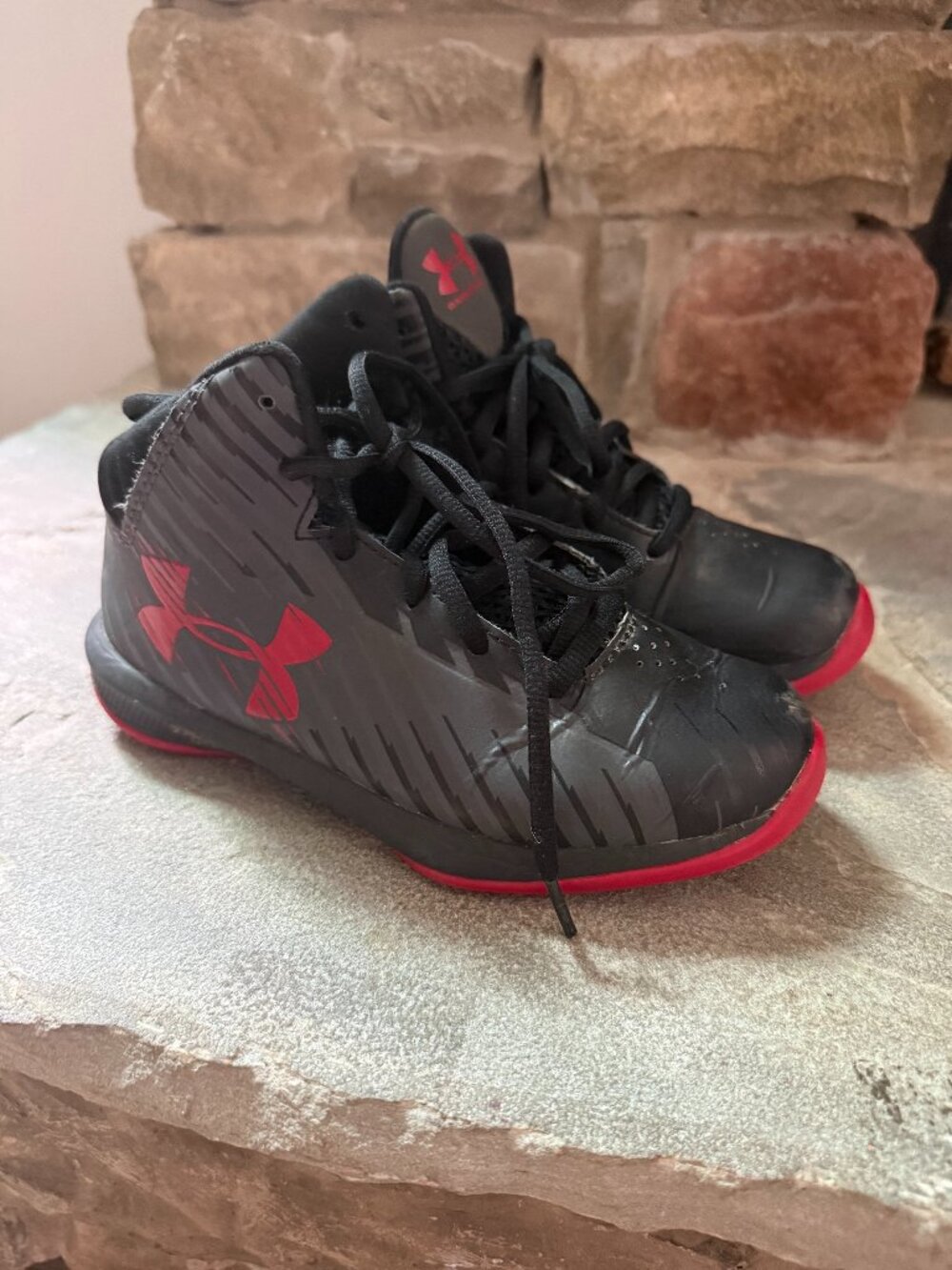 Boys Under Armour Basketball Shoes, Used, Boys Size 13
